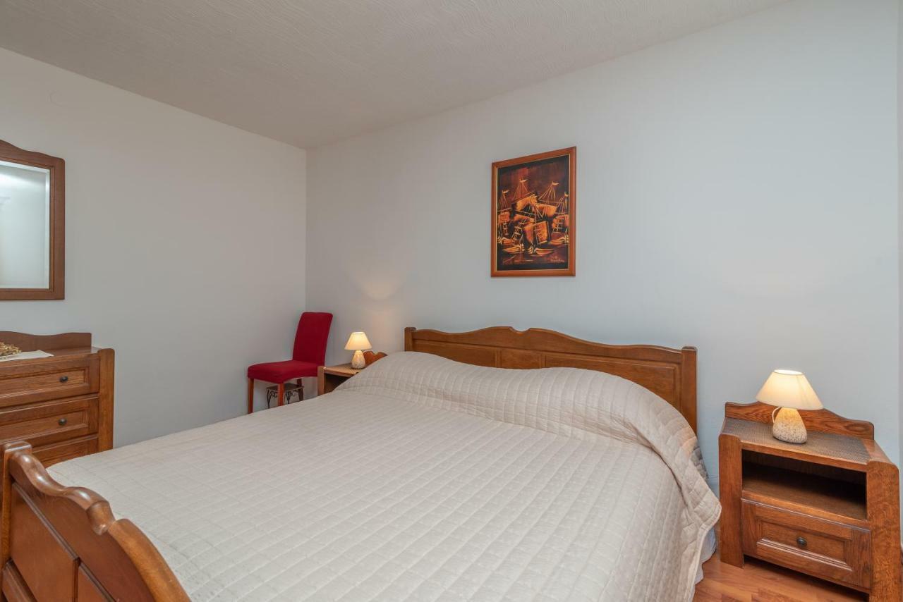 Apartment Dinka Trogir Exterior photo