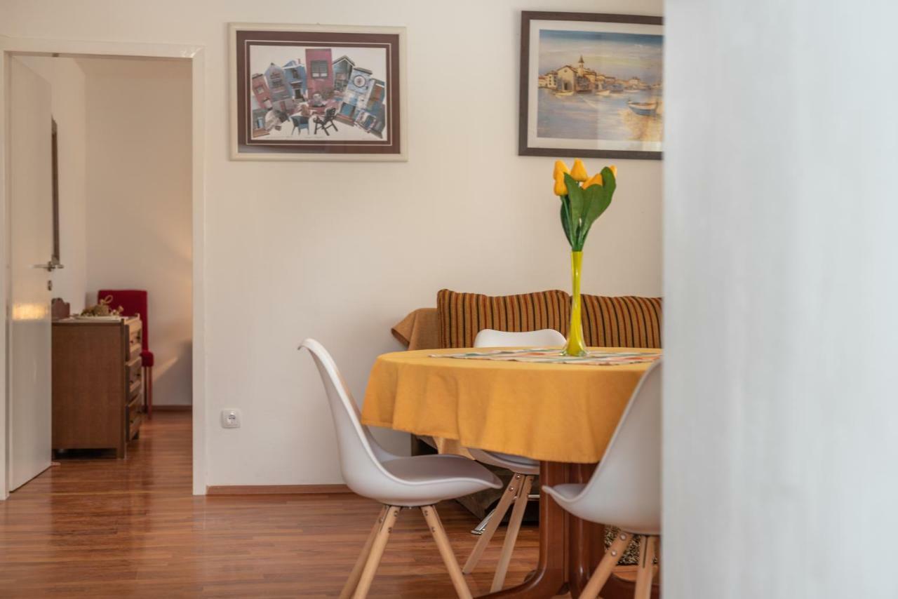 Apartment Dinka Trogir Exterior photo